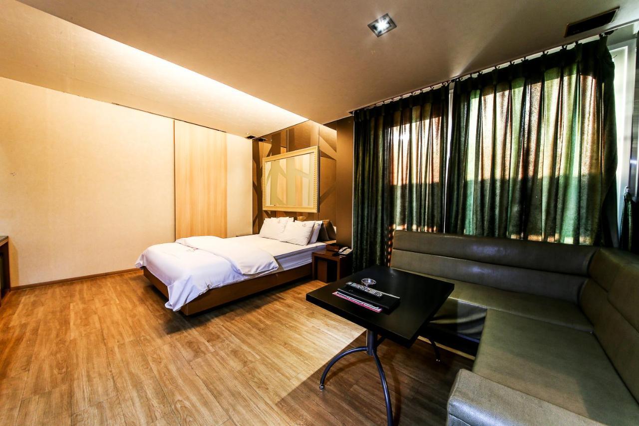 Gyeongju Arrietty Motel 外观 照片