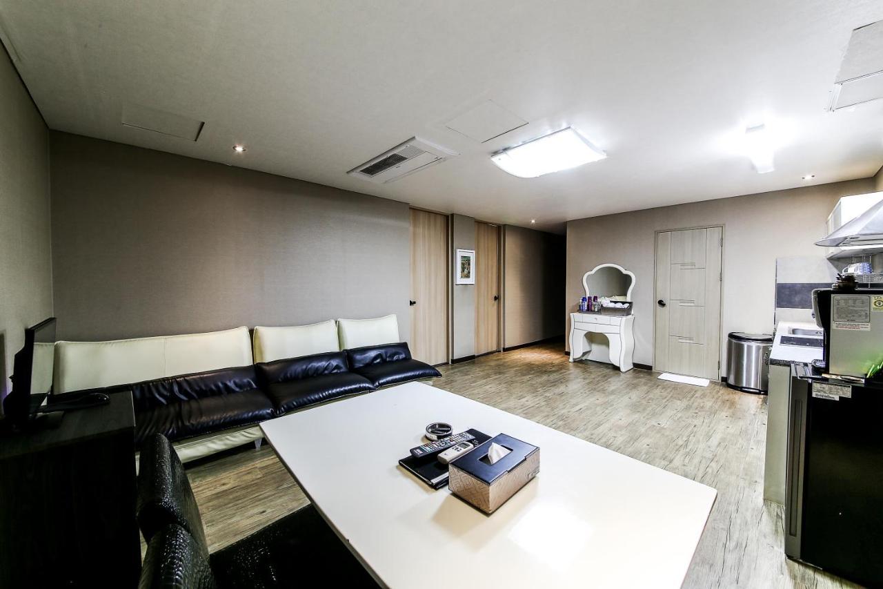 Gyeongju Arrietty Motel 外观 照片