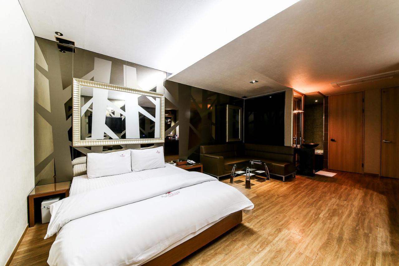 Gyeongju Arrietty Motel 外观 照片