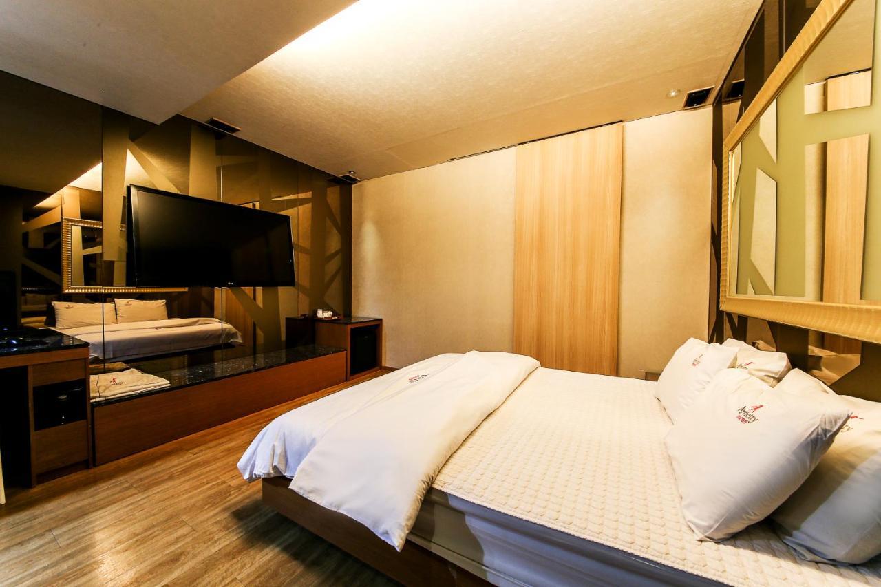 Gyeongju Arrietty Motel 外观 照片