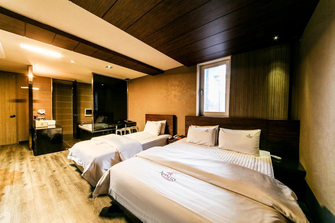 Gyeongju Arrietty Motel 外观 照片