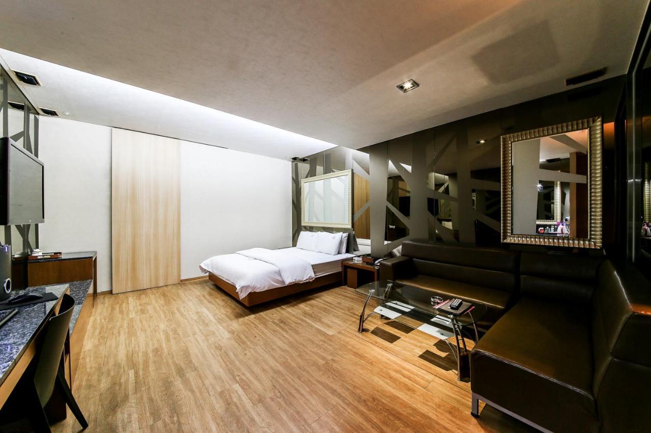 Gyeongju Arrietty Motel 外观 照片