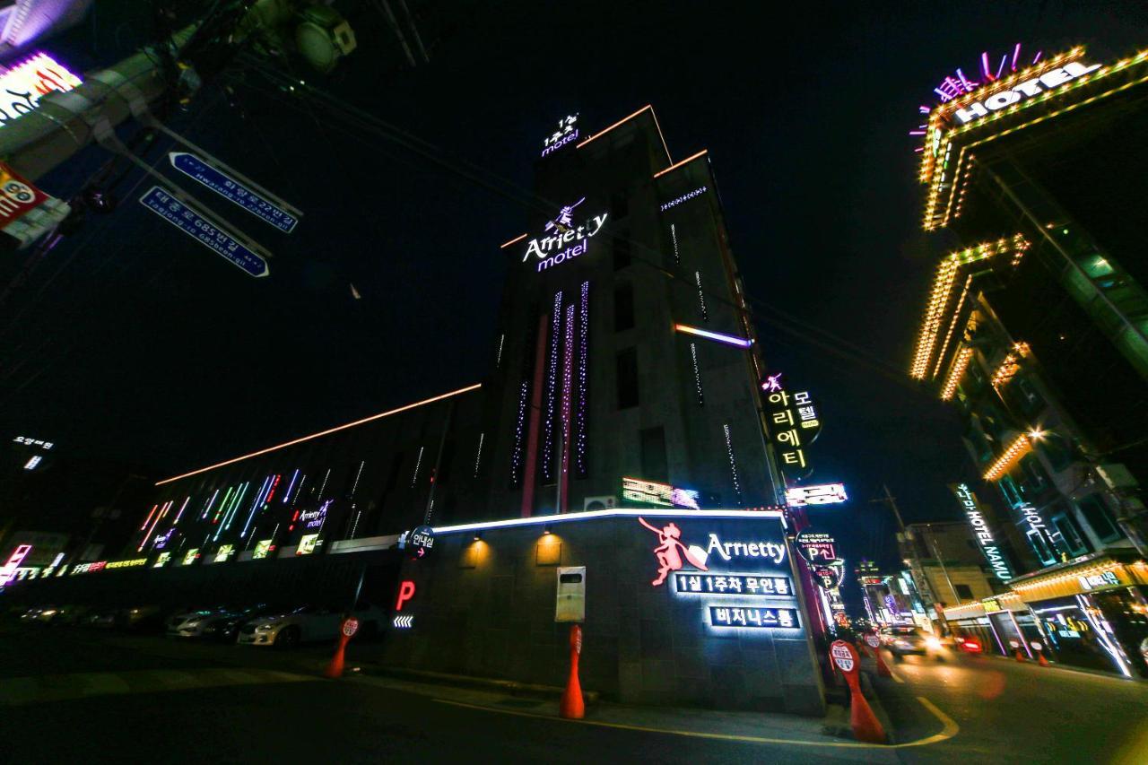 Gyeongju Arrietty Motel 外观 照片